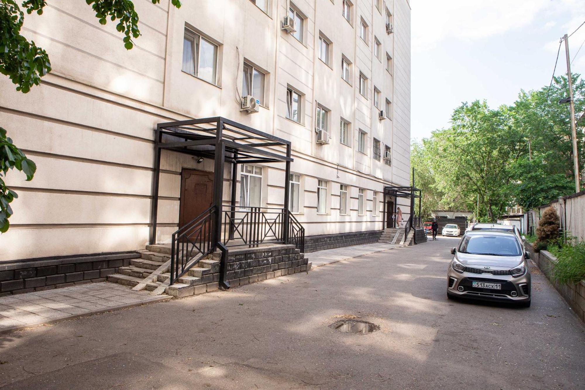 Студия В Центре Города, В «Золотом Квадрате» Almaty Exterior foto